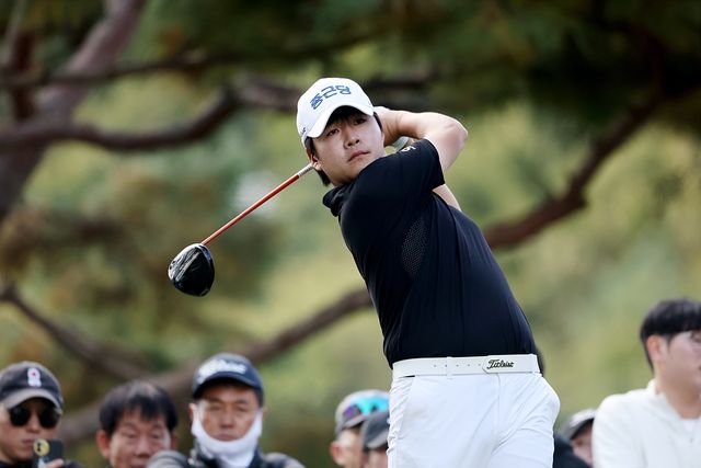 김민규의 1라운드 경기 모습