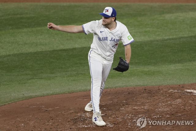 토론토 신예 선발 트레이 예새비지