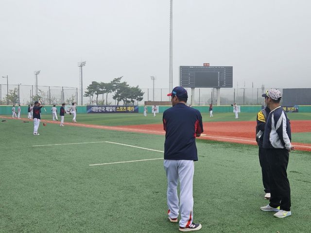 상하이 후아신 야구팀 훈련 모습