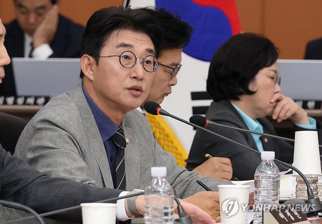 질의하는 노종면 의원