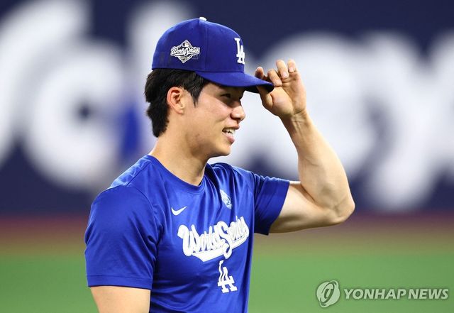 로저스 센터에서 훈련하는 김혜성