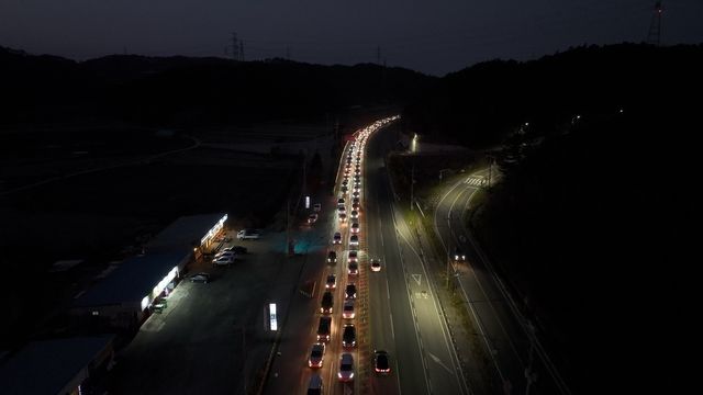 출퇴근 시간 꽉 막힌 서산∼대산 국도