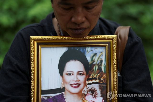 태국 왕실 '큰어른' 시리낏 왕대비 93세로 별세