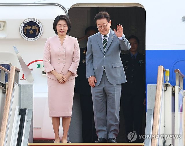 李대통령, 아세안 참석차 말레이 향발…정상외교 슈퍼위크 돌입