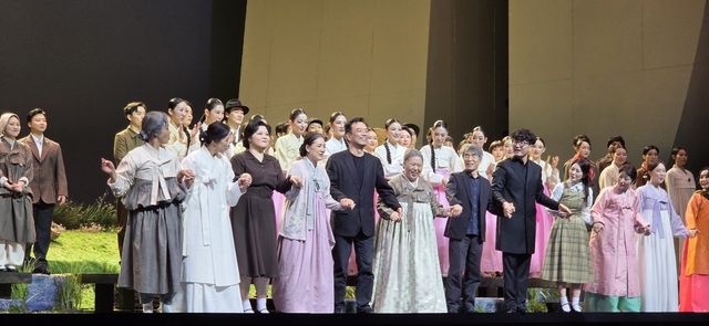 국립오페라단 '화전가' 커튼콜