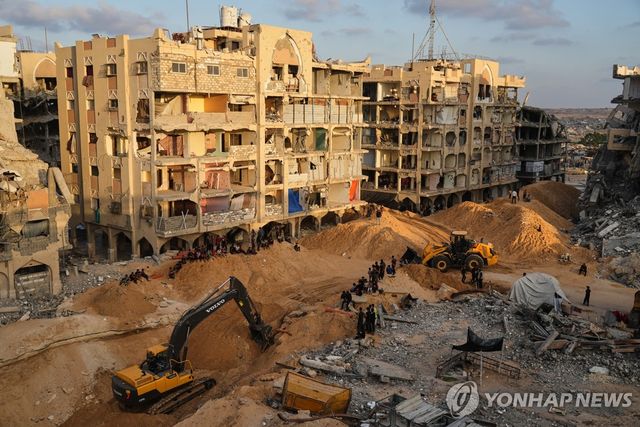 이집트에서 파견된 인질 수습 수색 장비와 전문가들