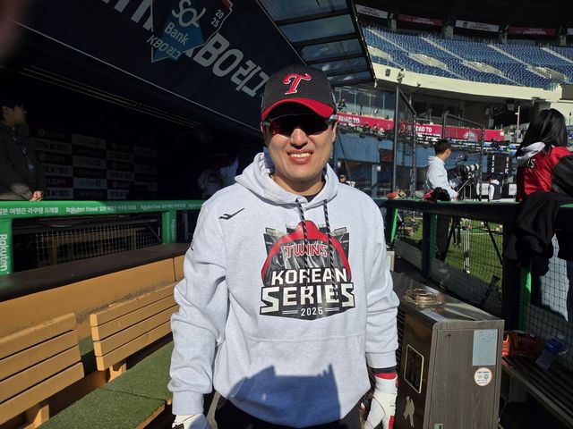 인터뷰하는 LG 포수 박동원