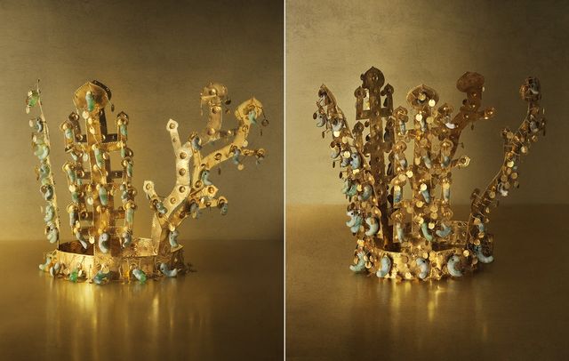 우리 손으로 발굴한 신라 금관 