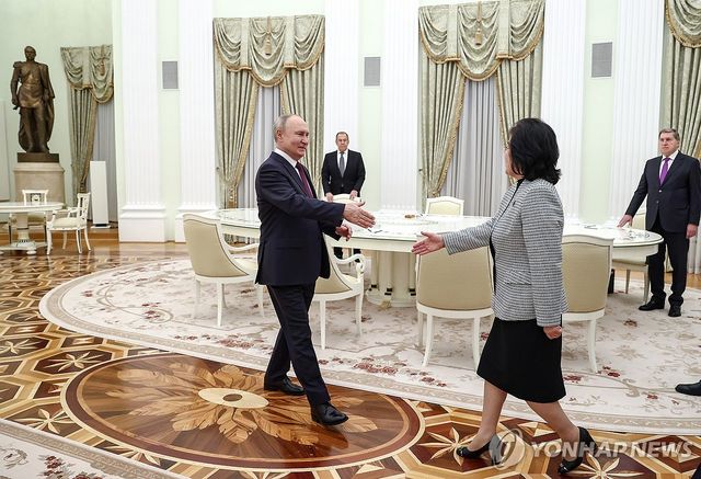 푸틴 대통령과 최선희 북한 외무상