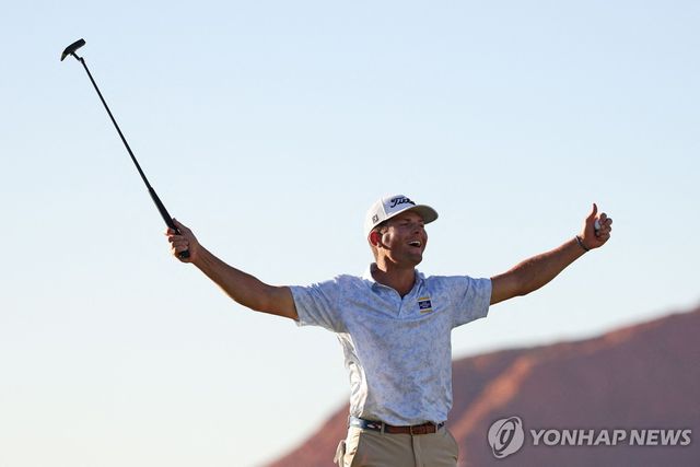 우승 확정하고 기뻐하는 마이클 브레넌