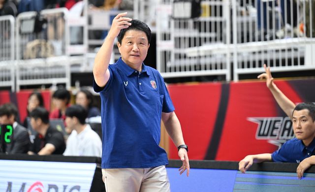 정관장의 유도훈 감독