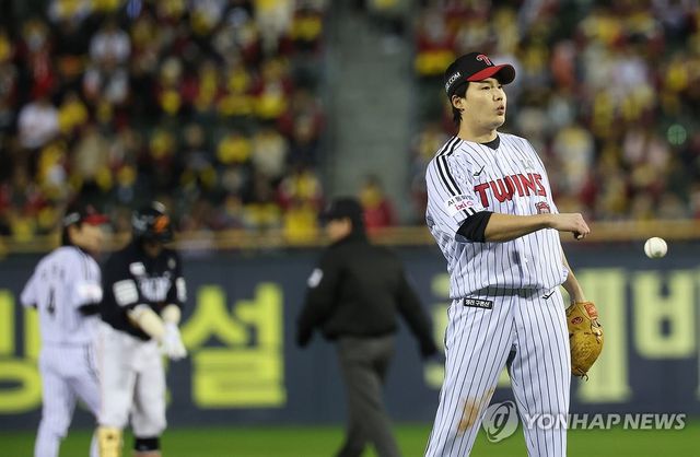 아쉬워하는 임찬규