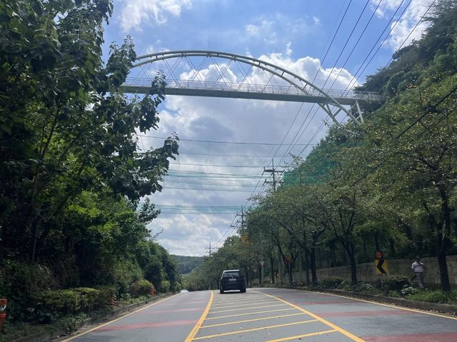 2단 추락방지망 설치된 광주 제석산 구름다리