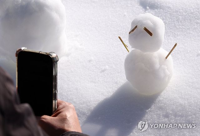 벌써 등장한 눈사람