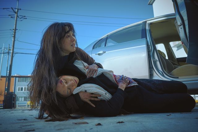 영화 '하얀 차를 탄 여자' 속 한 장면