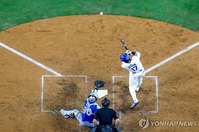 4안타 5볼넷으로 9출루를 펼친 오타니 쇼헤이