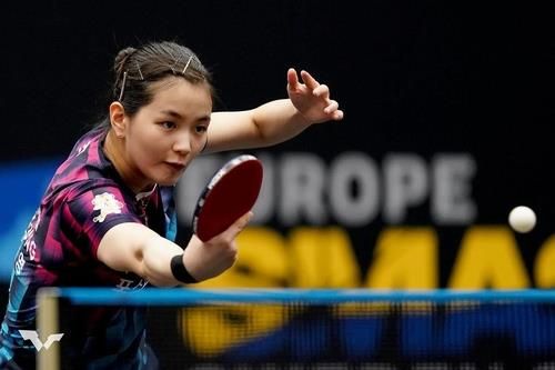 WTT 대회에 참가한 김나영의 경기 장면