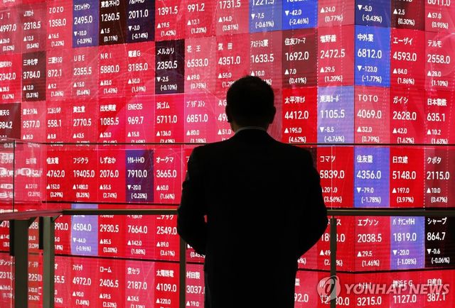 뜨겁게 오르는 일본 닛케이지수