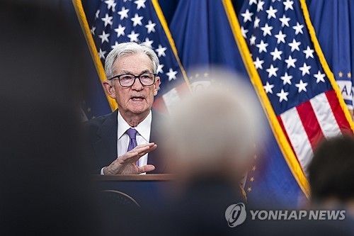 파월 의장 "12월 추가 금리인하, 기정사실 아냐" 