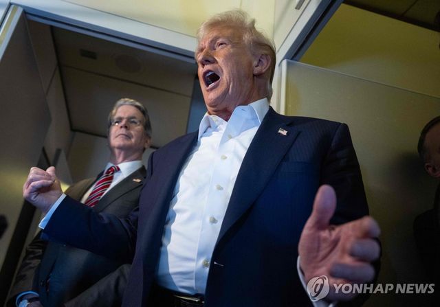 도널드 트럼프 미국 대통령과 스콧 베선트 재무장관