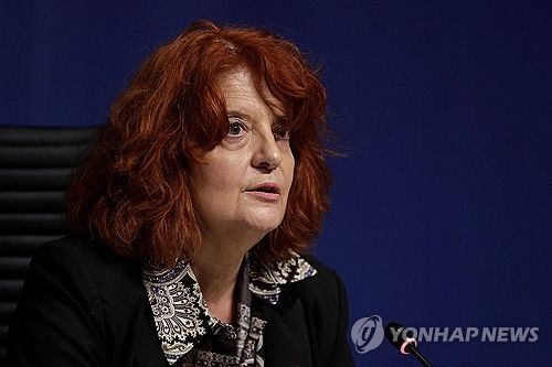 29일(현지시간) 기자회견하는 로르 베퀴오 파리검찰청장