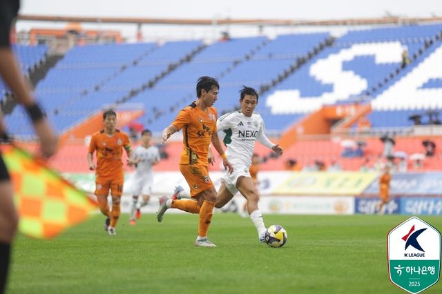 제주와 전북의 경기 장면