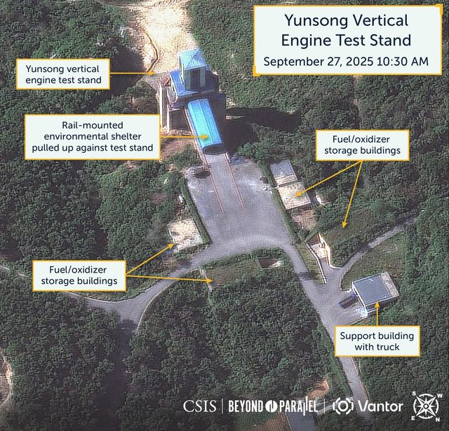 9월27일 북한 동창리 엔진시험시설을 찍은 위성사진 