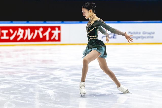 연기 펼치는 김유재