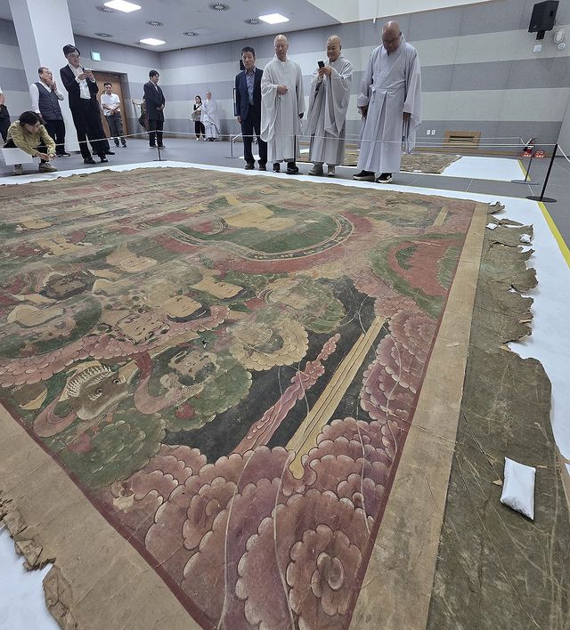 도난 27년 만에 되찾은 불화