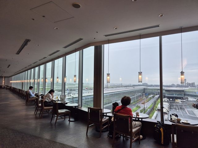 여유 있는 하네다공항 라운지 [사진/성연재 기자]