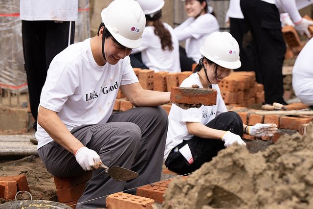 LG전자 라이프스굿 봉사단, 미얀마서 교육환경 개선 봉사