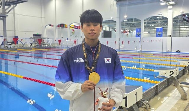 아시아청소년경기대회 수영 3관왕에 오른 고승우.