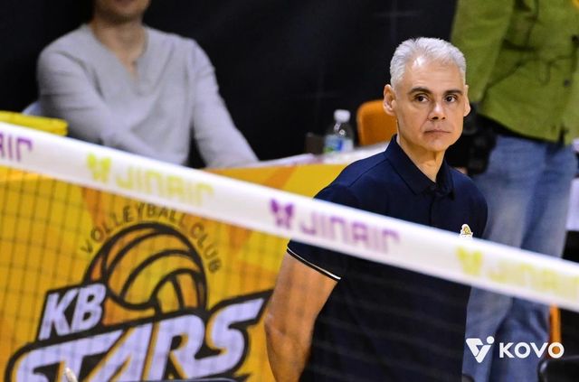 레오나르도 카르발류 KB손보 감독