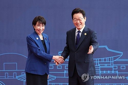 APEC 이재명 대통령, 다카이치 일본 총리 영접