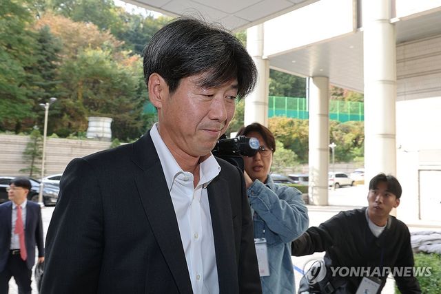 선고공판 출석하는 남욱 변호사