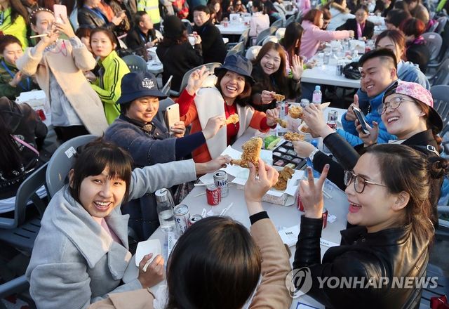 "치맥 정말 맛있어요"