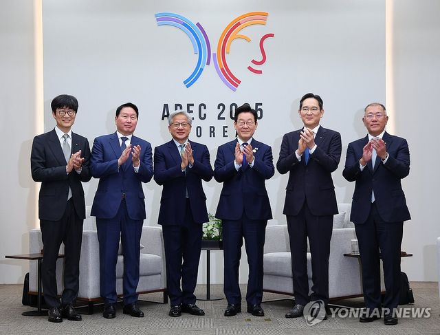 젠슨 황 만난 이재명 대통령