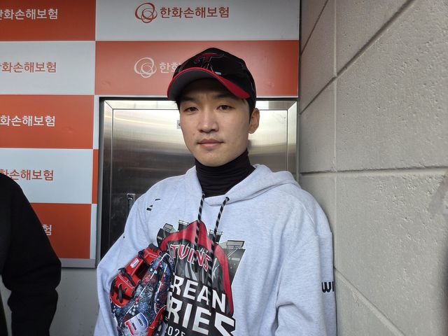 인터뷰하는 LG 주장 박해민