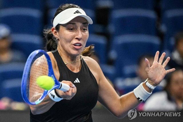 차이나오픈 8강전을 치르는 페굴라