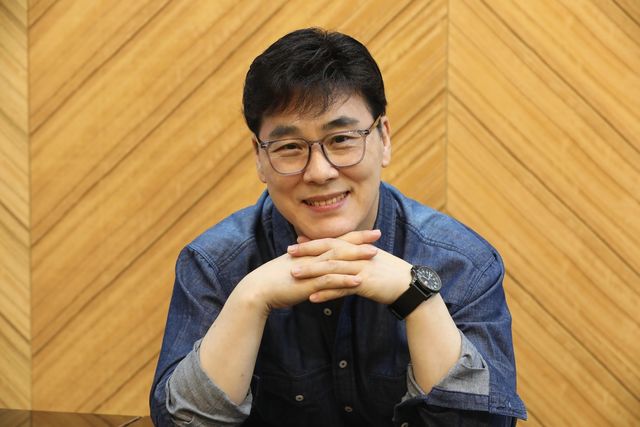 신곡 '나는 당신께 빚진자입니다'라는 낸 가수 김종찬