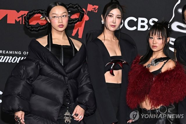 지난달 MTV비디오뮤직어워즈 참석한 '케데헌' 헌트릭스 실제 가수 오드리 누나, 이재, 레이 아미
