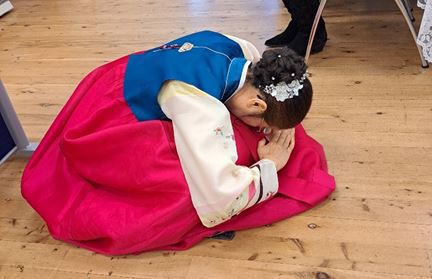 큰 절로 감동을 울린 고정미 회장