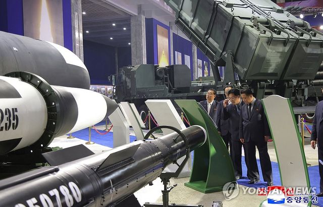 북한, 무장장비 전시회 3년 연속 개최