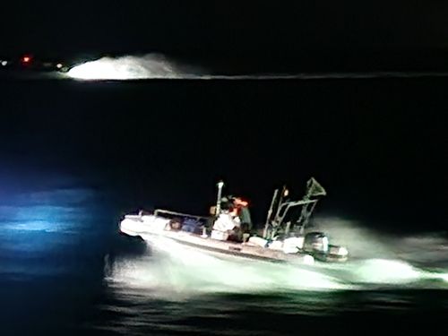 밀입국 의심 선박