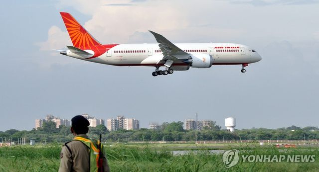 에어인디아 소속 보잉 787 드림라이나 여객기