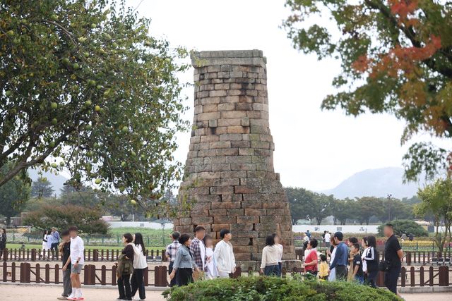 가을 앞둔 경주 첨성대