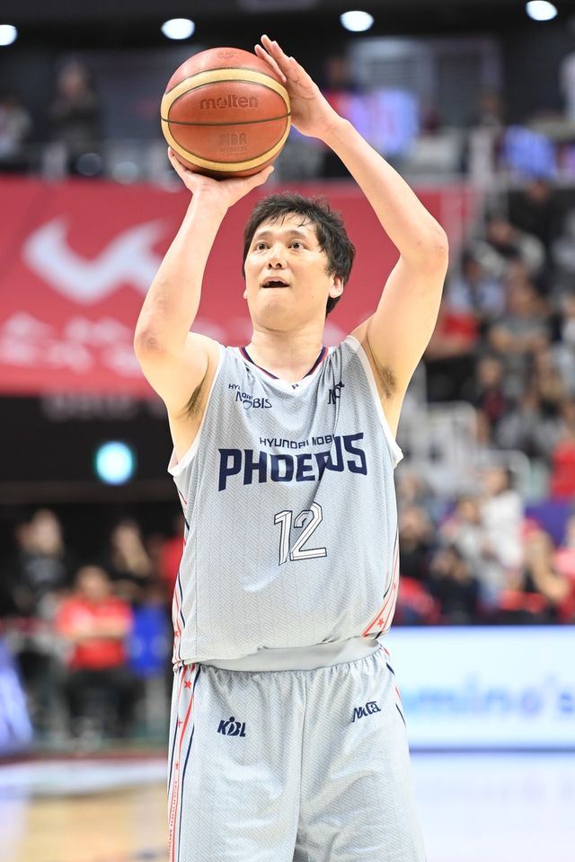 자유투 던지는 함지훈