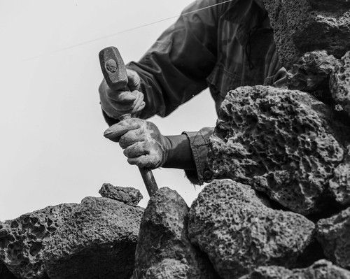 돌챙이의 작업 모습