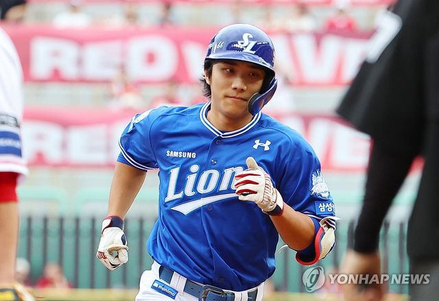 이재현 솔로 홈런