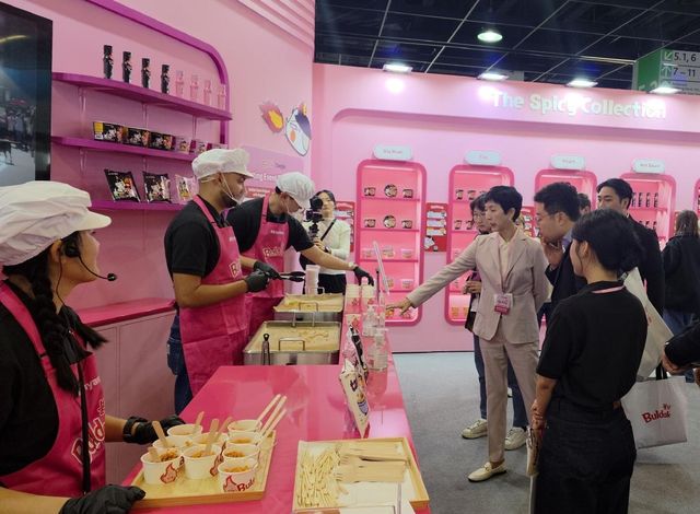 김정수 삼양식품 부회장, 아누가 현장 방문